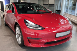 Teslas Model 3 - ein sportlicher Flitzer